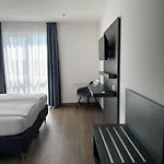 Airea 호텔 *
